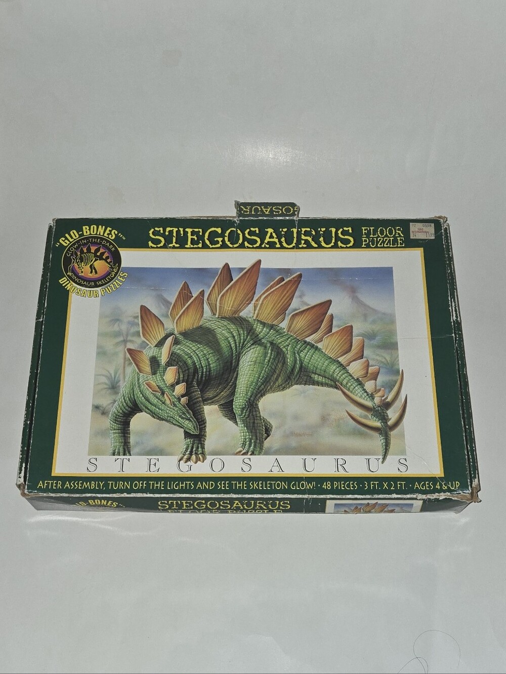 VTG 1998 Glo-Bones Stegosaurus Glow-in-the-Dark Floor Puzzle 48pc